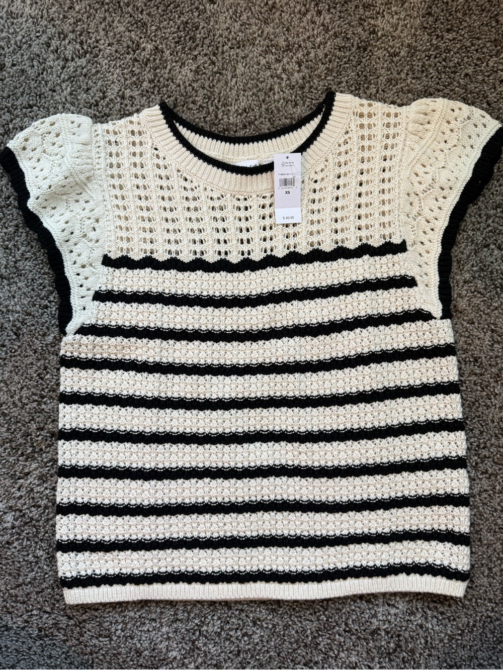GAP Women’s Knit Sweater Tank - Black & Cream